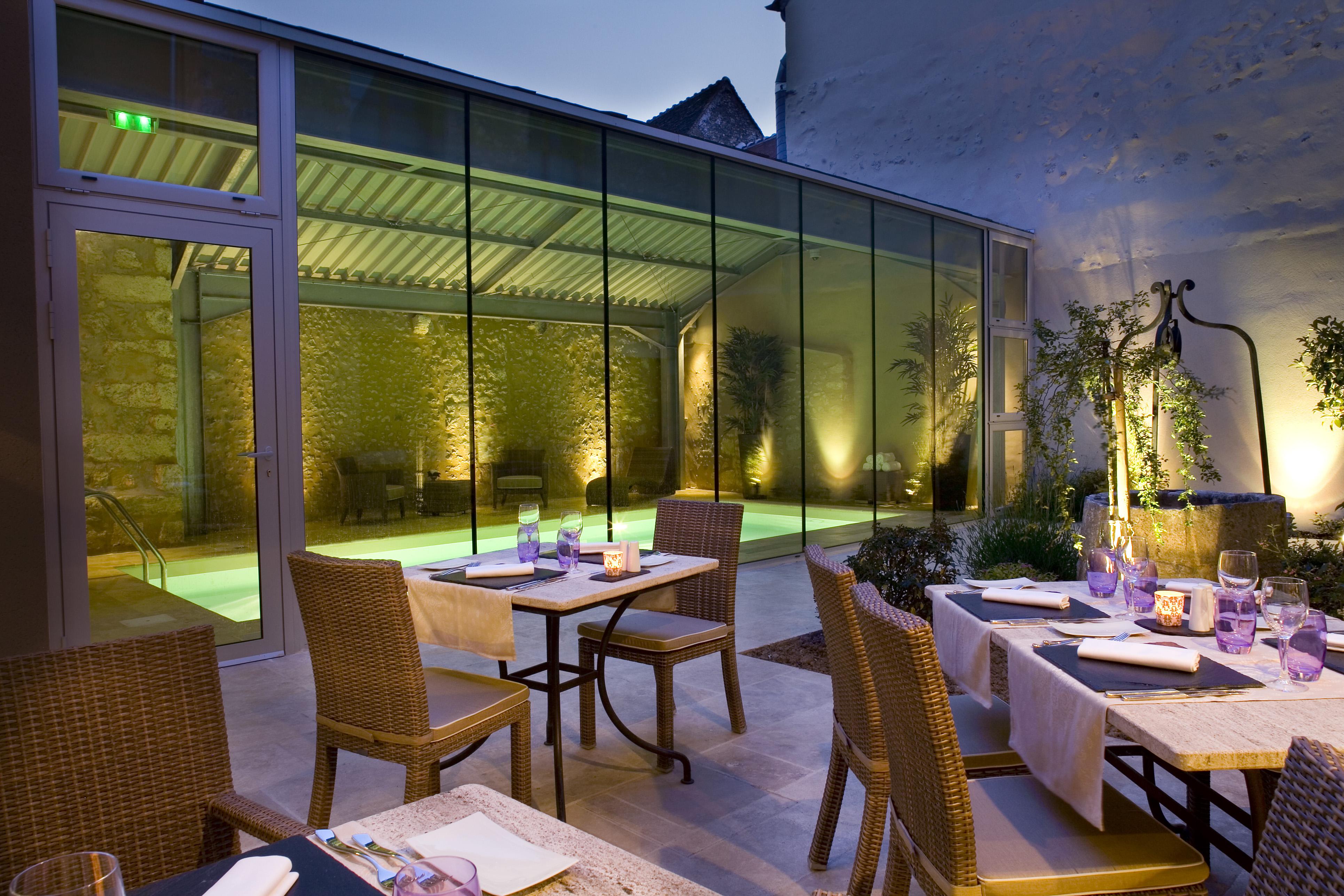 Hotel Aux Vieux Remparts, The Originals Relais Provins Eksteriør bilde