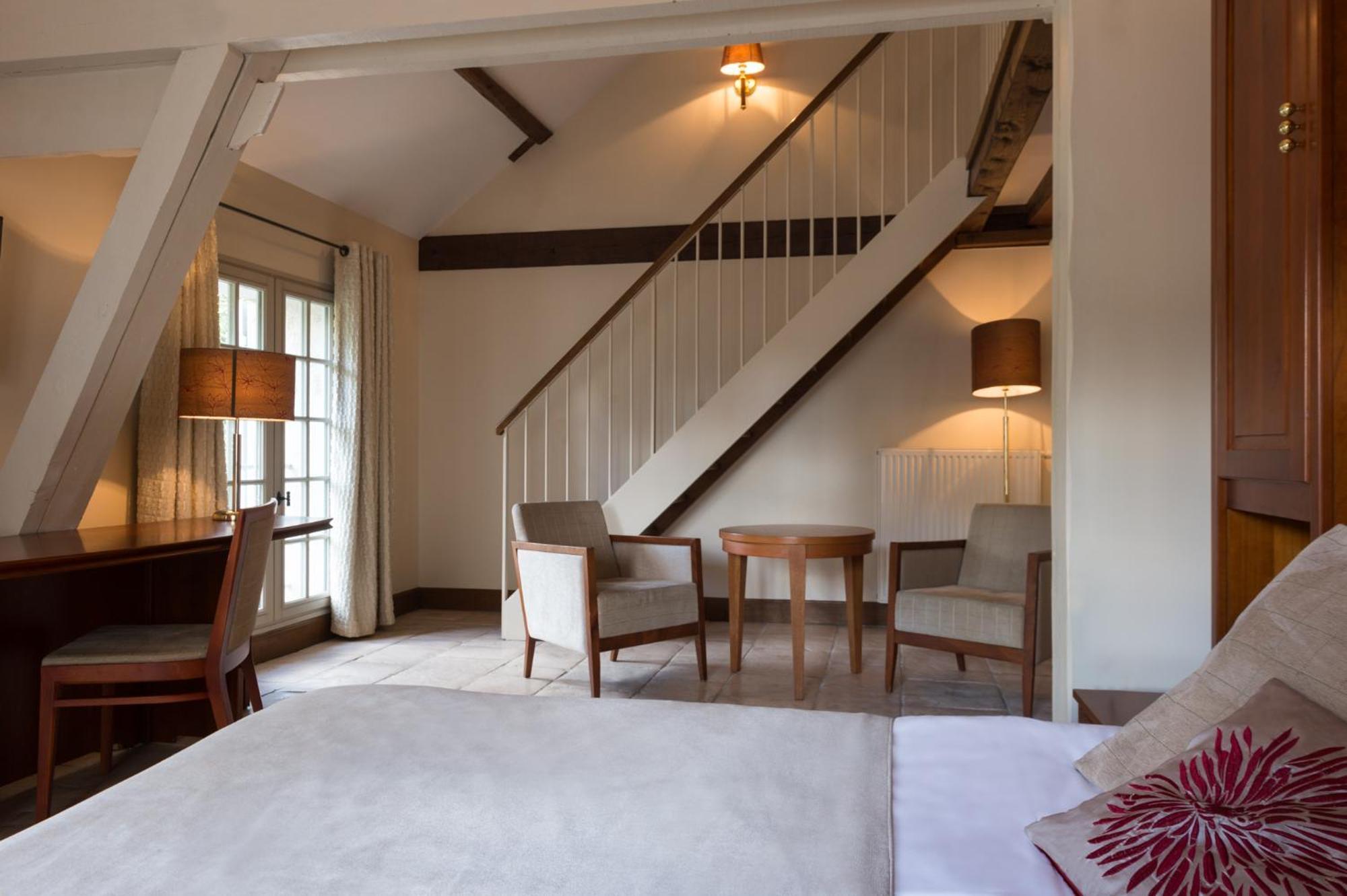 Hotel Aux Vieux Remparts, The Originals Relais Provins Eksteriør bilde