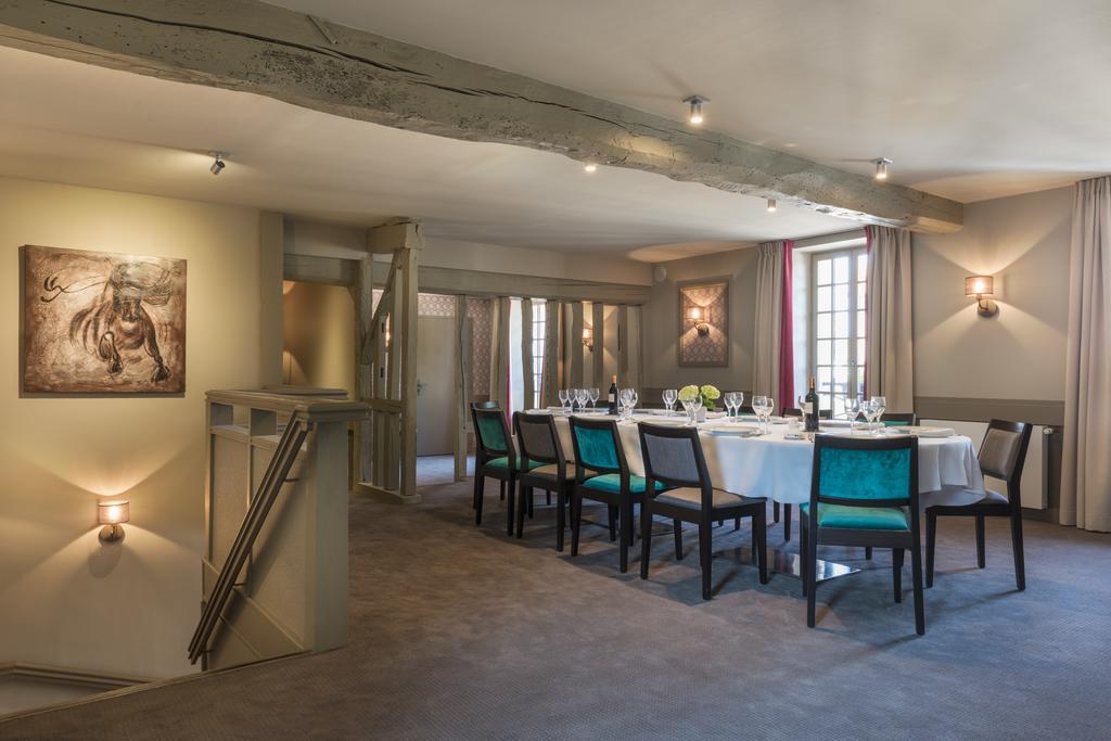 Hotel Aux Vieux Remparts, The Originals Relais Provins Eksteriør bilde