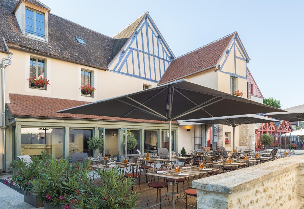 Hotel Aux Vieux Remparts, The Originals Relais Provins Eksteriør bilde