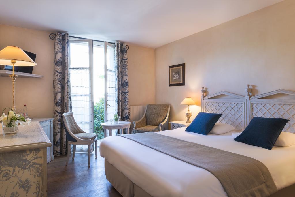 Hotel Aux Vieux Remparts, The Originals Relais Provins Eksteriør bilde