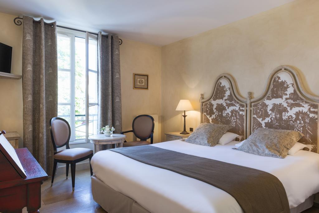 Hotel Aux Vieux Remparts, The Originals Relais Provins Eksteriør bilde